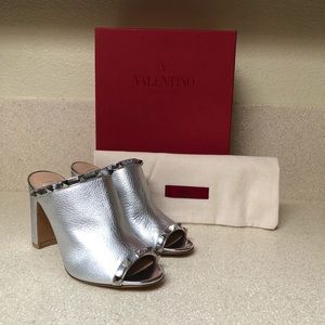 Valentino Rockstud Mule Sandal Silver 37 / 7